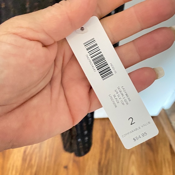 Black sequence top. Very shinny - Picture 5 of 5